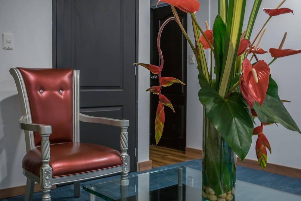 Hotel Montes De La Castellana 아르메니아 외부 사진