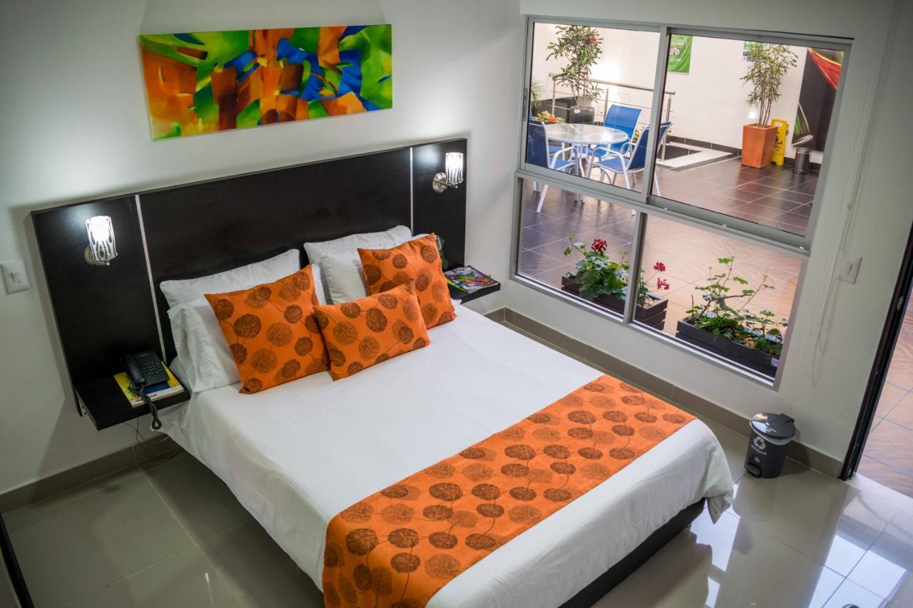 Hotel Montes De La Castellana 아르메니아 외부 사진
